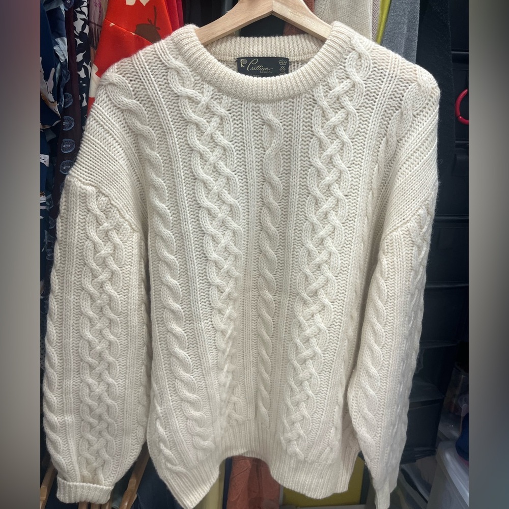 (Sold) Vintage Pure Wool Cream Cable Knit Sweater